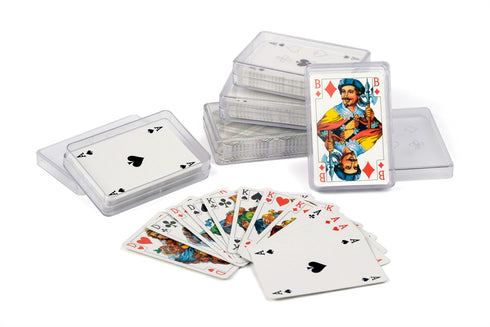 Cartas de juego en caja